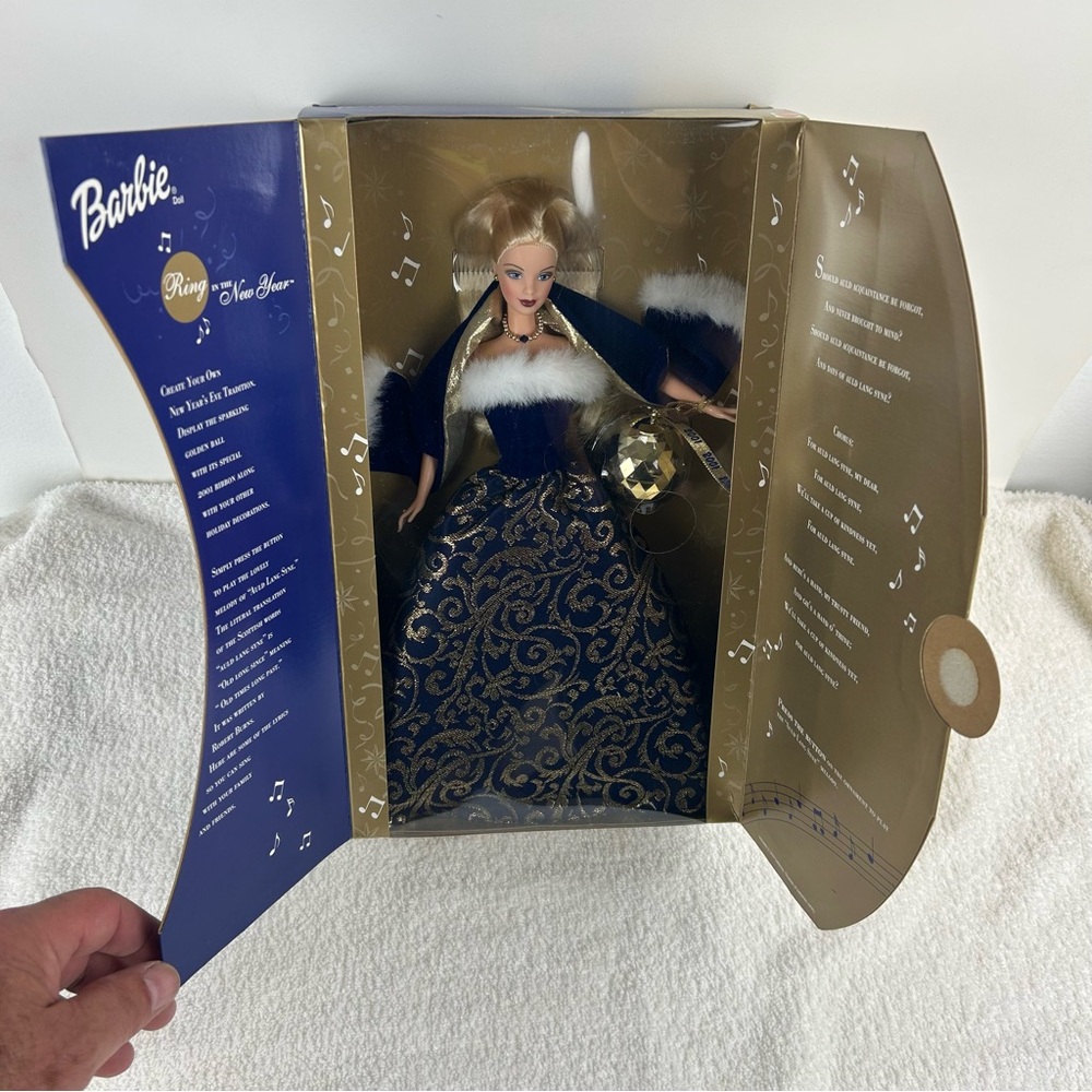 VTG NOS 2001 'Ring in the New Year' Barbie Doll by Mattel